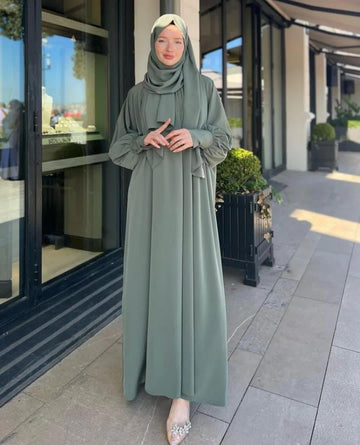 Olive Abaya with Stoller – Modest Elegance in Every Step